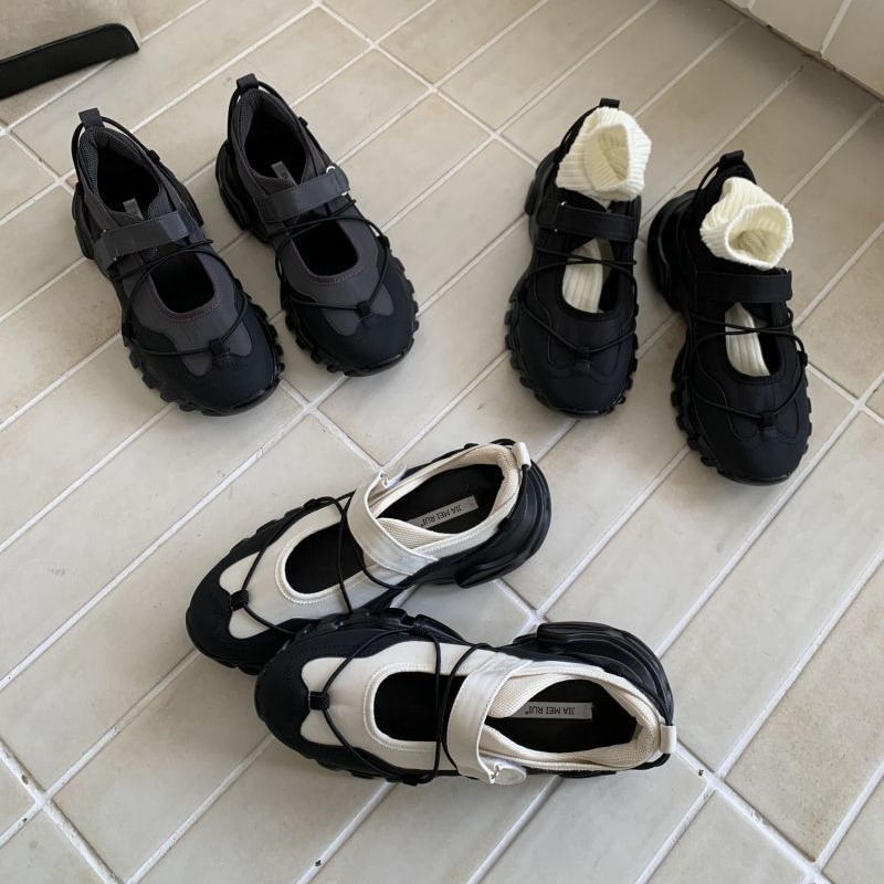 Sneaker Care - أحذية ماري جين رياضية ذات نعل