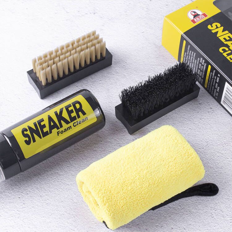 طقم تنظيف أحذية رياضية رغوي خا - مراجعة Sneaker Care Cleaning Kit وسعره